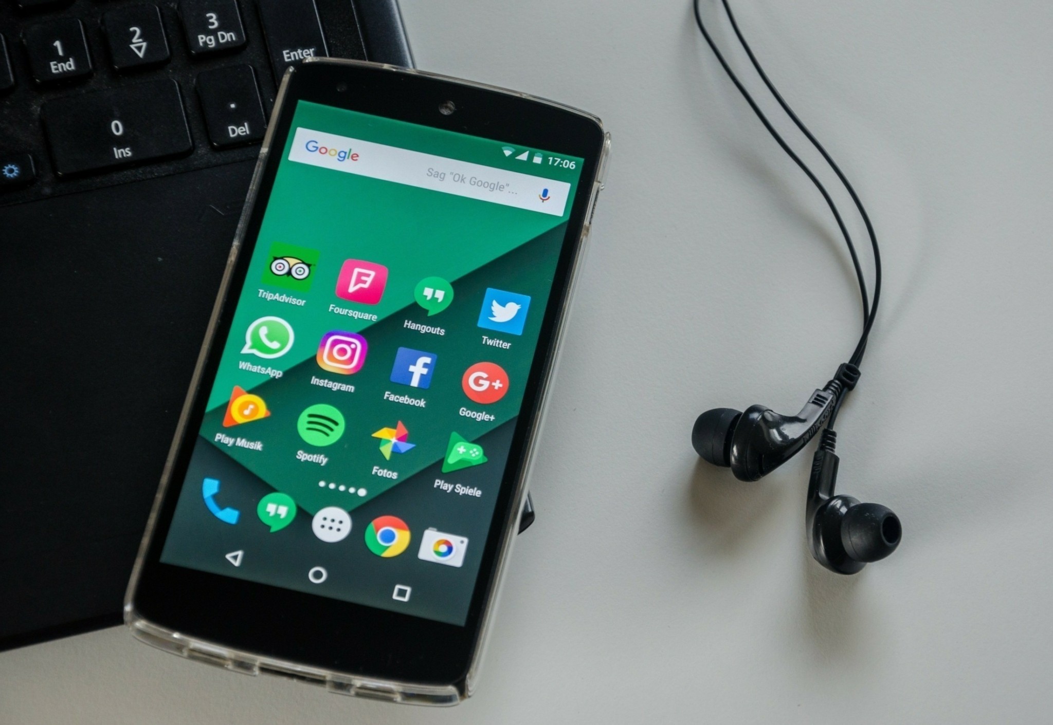 Meta: Πόσο θα κοστίζει η συνδρομή για Facebook – Instagram χωρίς διαφημίσεις