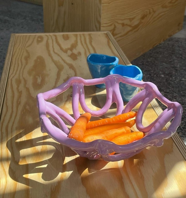 H νέα μανία με τον πηλό και την κεραμική – Τέχνη ή μια νέα μορφή διαλογισμού;