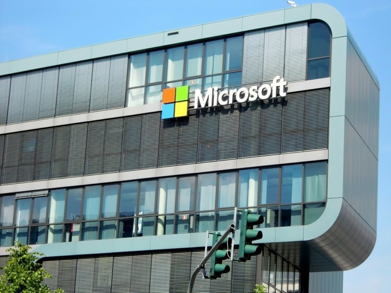 Microsoft: Αποχωρεί ο επικεφαλής προϊόντων της – Σε ποιον επιχειρηματικό κολοσσό προσλήφθηκε
