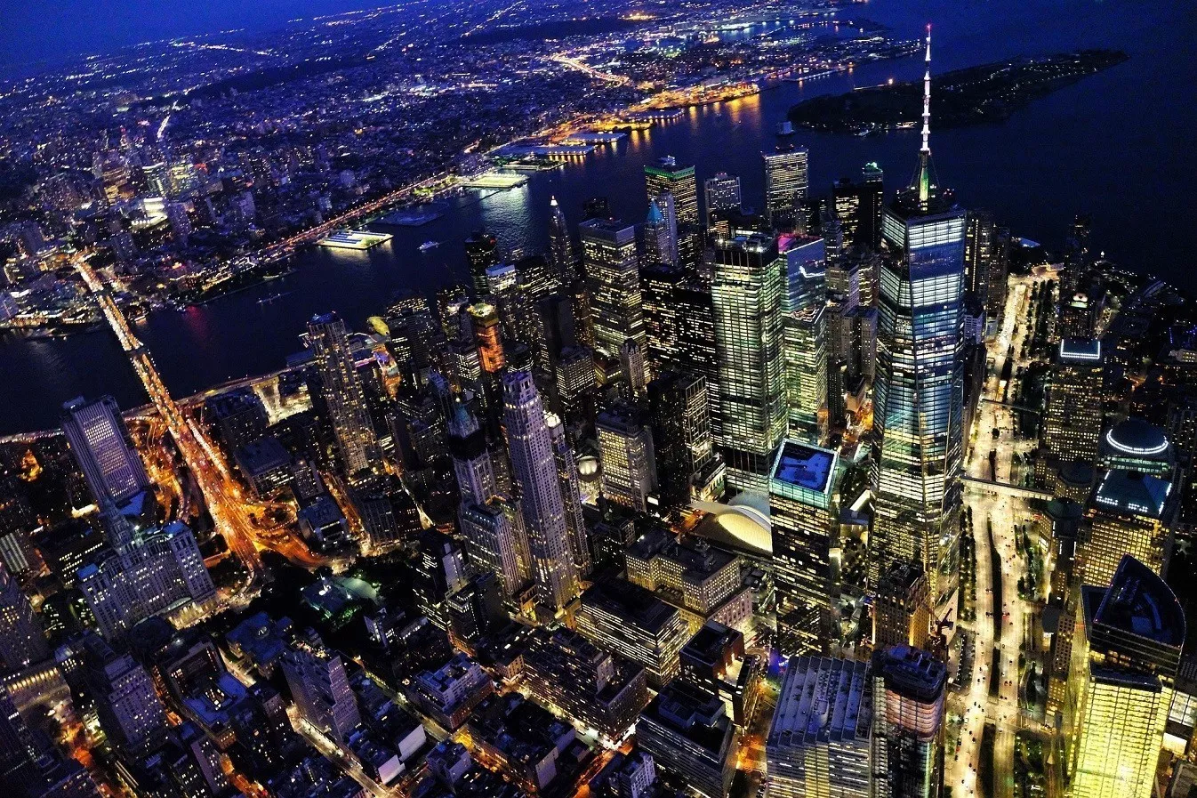 Γιατί αδειάζουν οι ουρανοξύστες της Νέας Υόρκης – Σε κρίση το «Μεγάλο Μήλο» (γράφημα)
