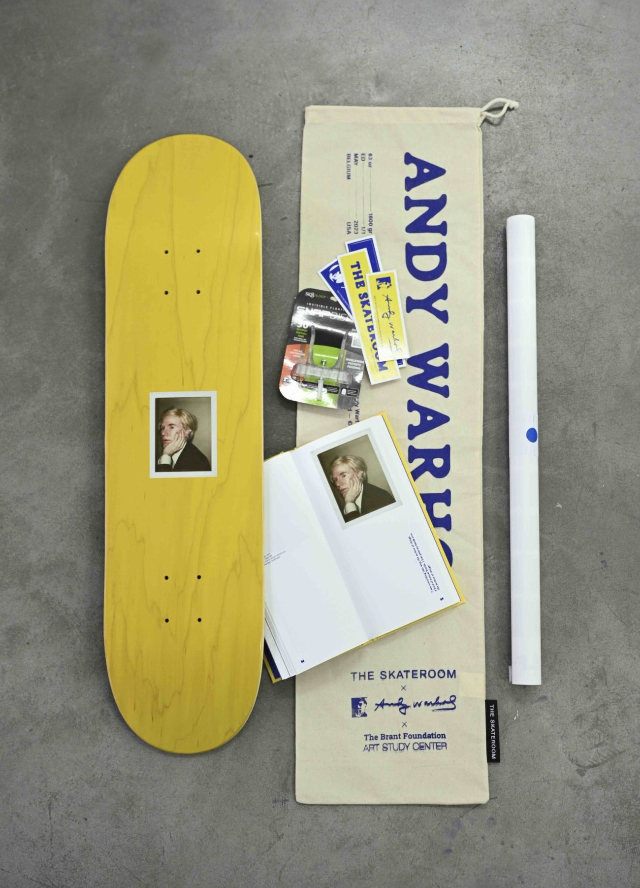 Τα πιο περιζήτητα skateboards στον κόσμο με έργα των Andy Warhol, Jeff Koons, Ai Weiwei