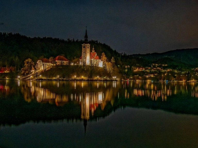 Ταξίδι στη μαγευτική λίμνη των παραμυθιών – Αυτή είναι η εμπειρία