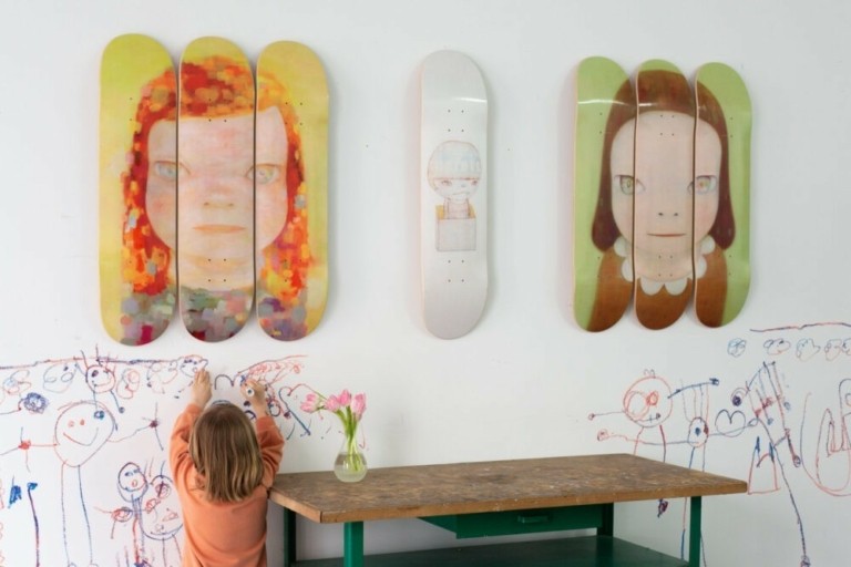 Τα πιο περιζήτητα skateboards στον κόσμο με έργα των Andy Warhol, Jeff Koons, Ai Weiwei