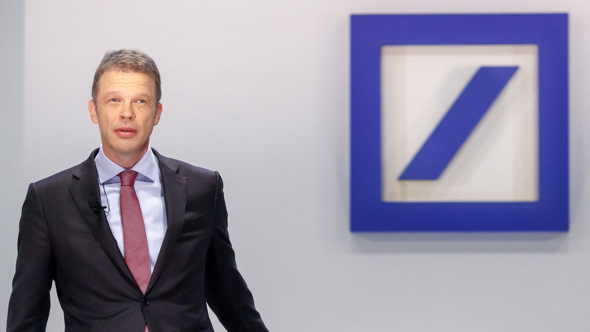 Το come back της Deutsche Bank: Η εξαγορά της Numis και το ρεκόρ κερδοφορίας (πίνακες)