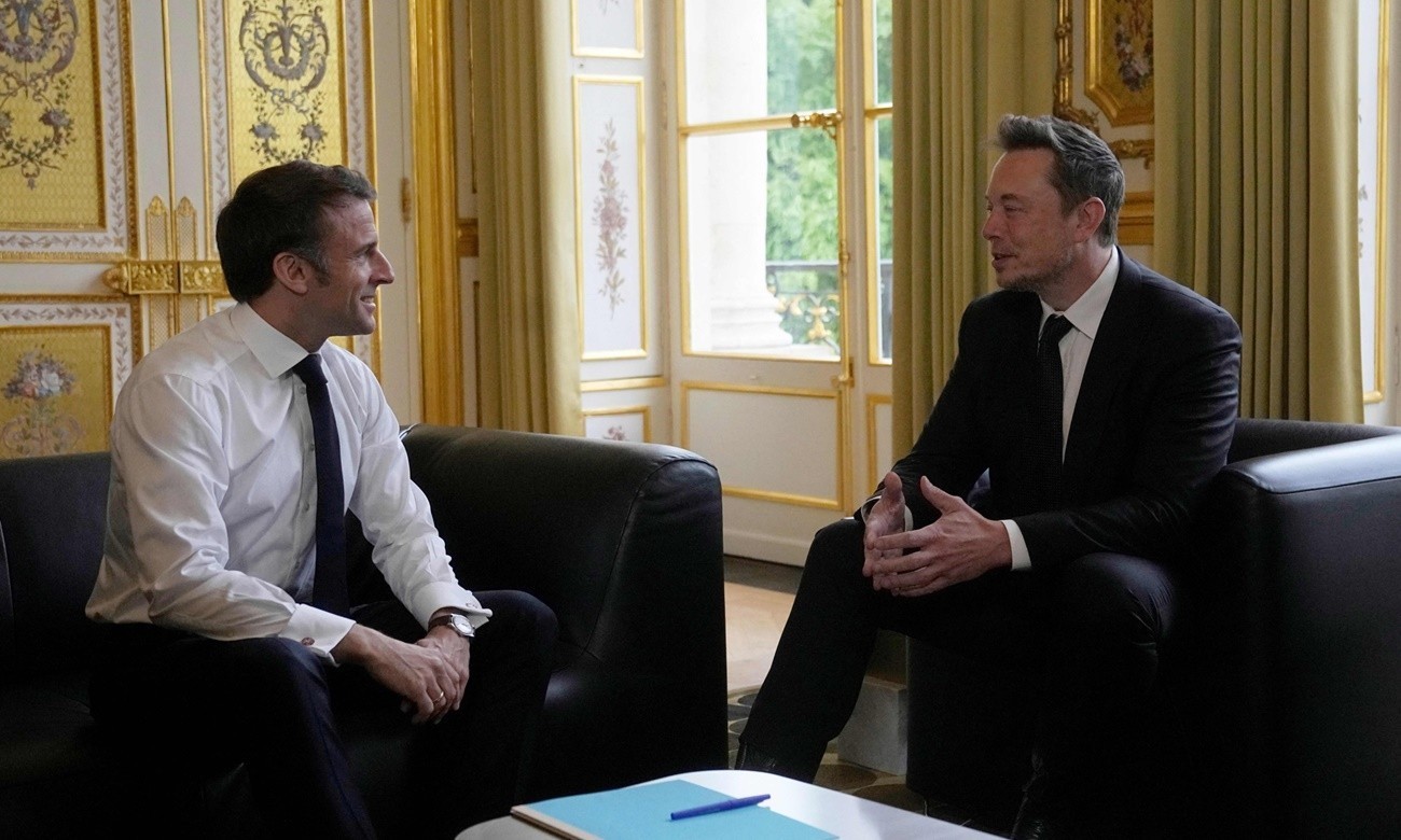 Μακρόν και Μασκ συζητούν (πάλι) για δουλειές