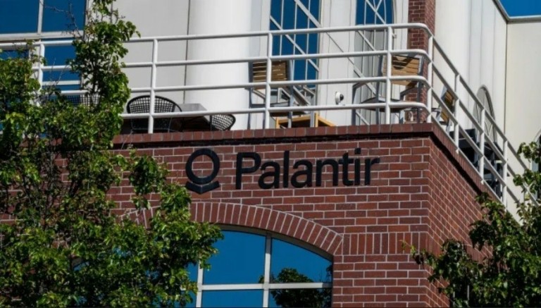 Palantir: Ανόητες οι εκκλήσεις για «φρένο» στην εξέλιξη της τεχνητής νοημοσύνης (γράφημα)