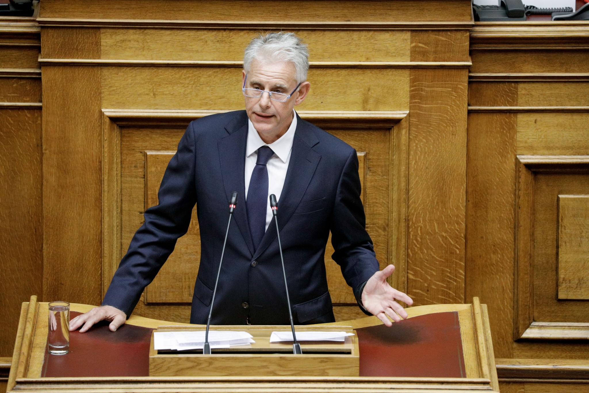 Σπύρος Πνευματικός: Ζητώ συγγνώμη και παραιτούμαι