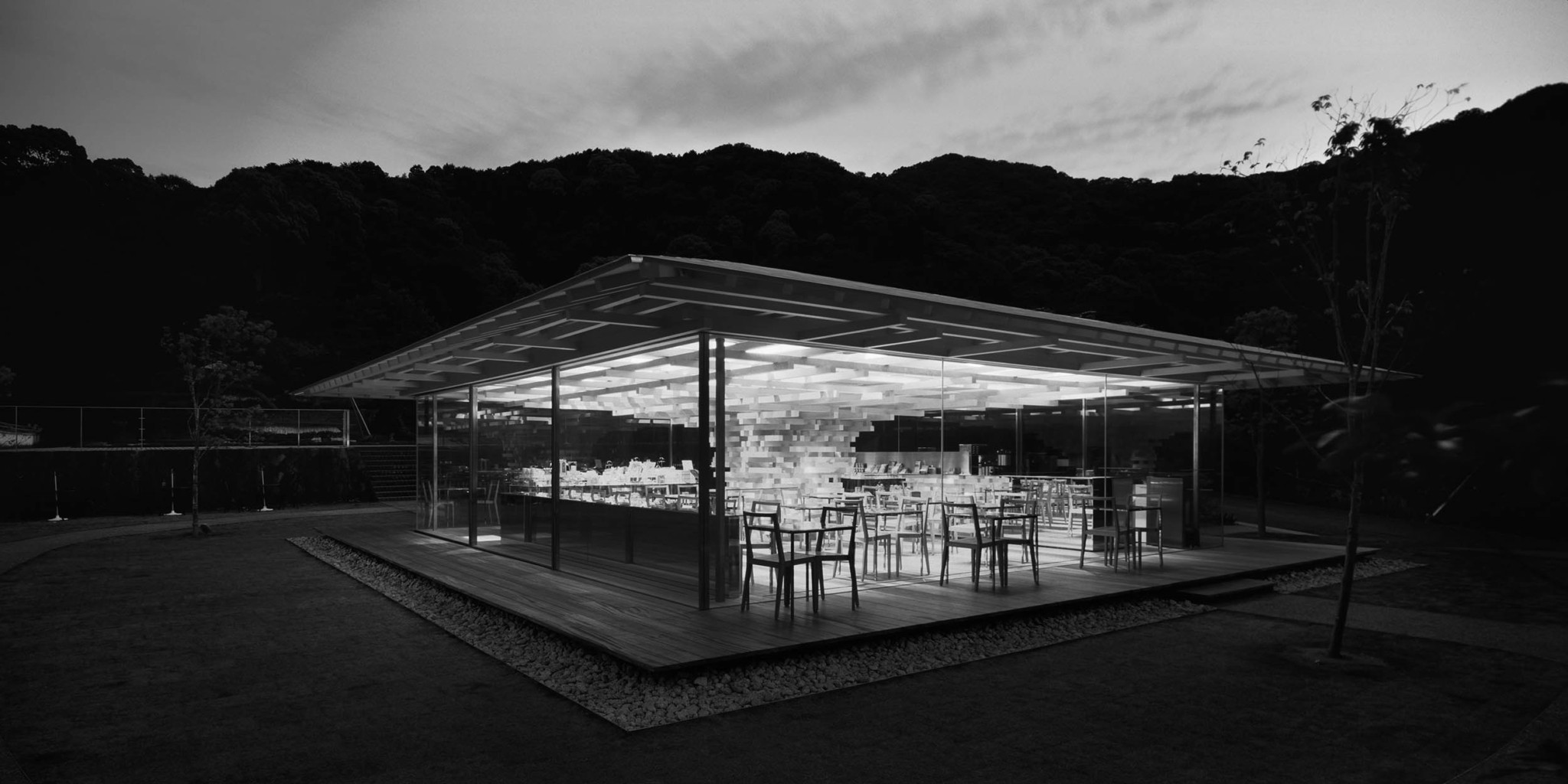 Erieta Attali: Η Ελληνοισραηλινή φωτογράφος τοπίων, μνημείων και κτιρίων ακτινοβολεί διεθνώς