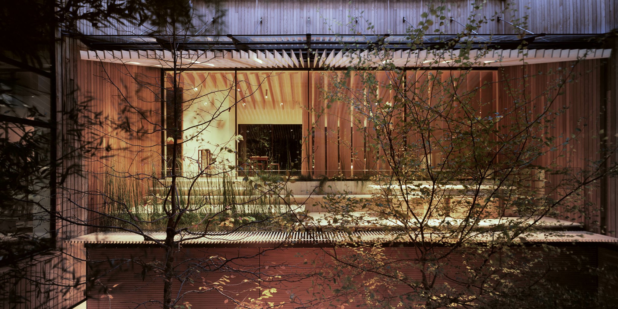 Erieta Attali: Η Ελληνοισραηλινή φωτογράφος τοπίων, μνημείων και κτιρίων ακτινοβολεί διεθνώς