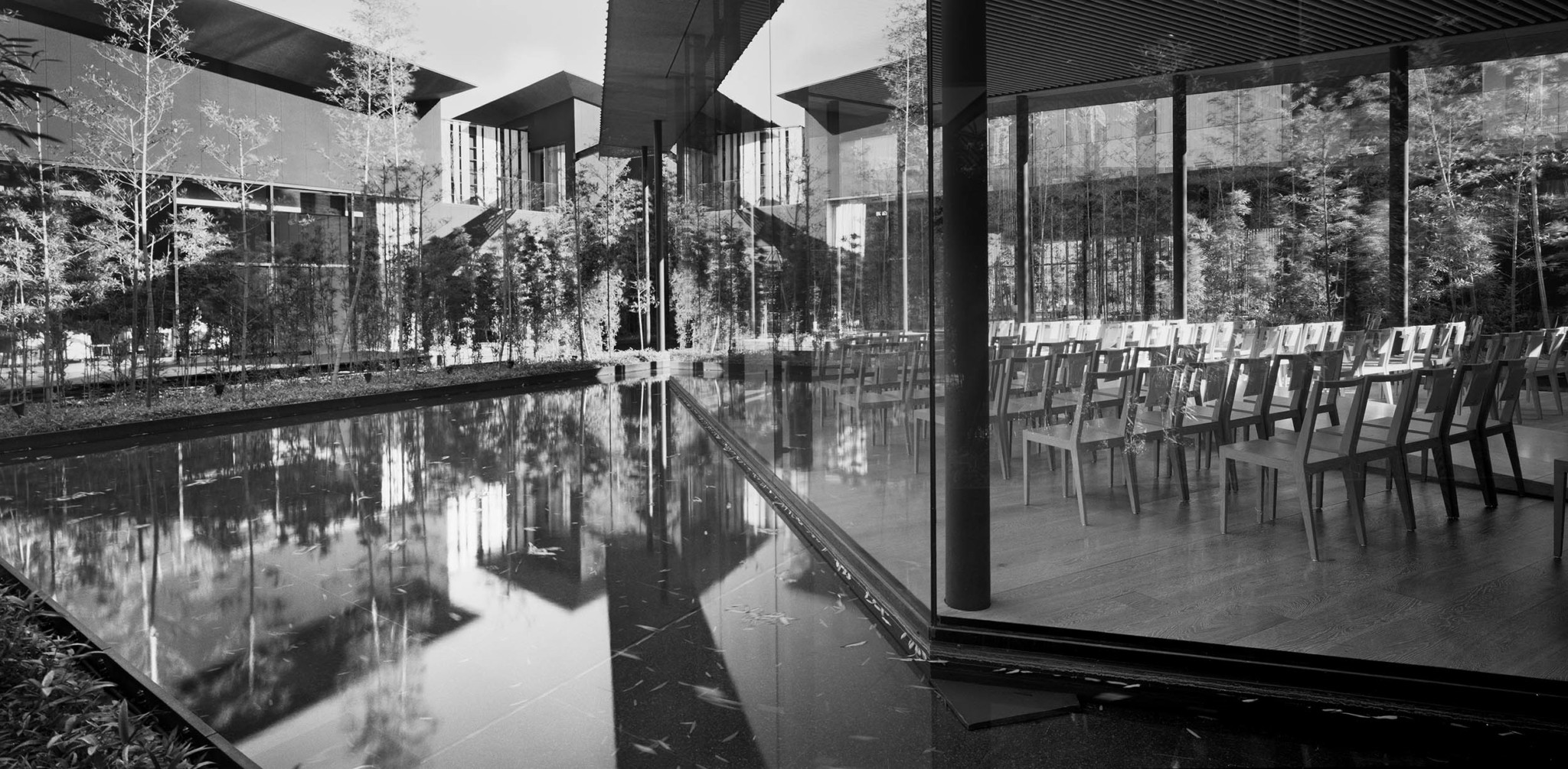 Erieta Attali: Η Ελληνοισραηλινή φωτογράφος τοπίων, μνημείων και κτιρίων ακτινοβολεί διεθνώς