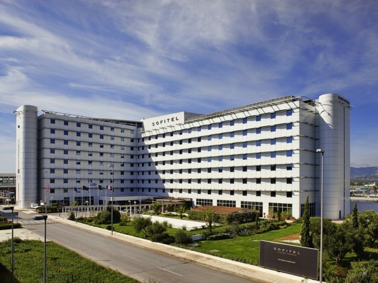 Mitsis Hotels: Η ανακαίνιση 15 εκατ. του Sofitel Athens Airport και το πλάνο για τα Rodos Maris και Grand Hotel στη Ρόδο