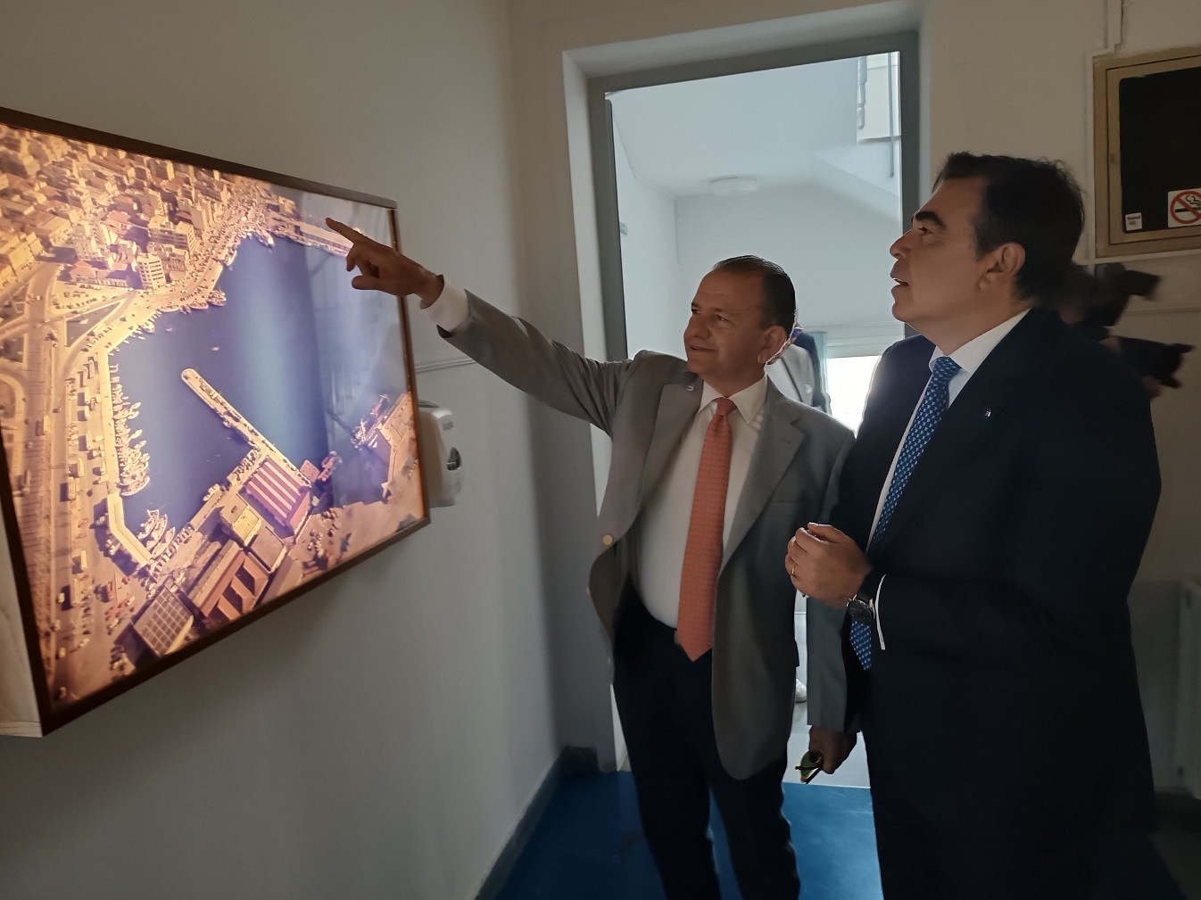 Στο λιμάνι Βόλου ο αντιπρόεδρος της Κομισιόν για τη διασύνδεση με την Αλεξάνδρεια