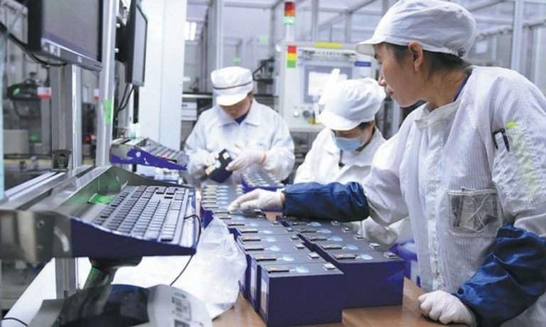 Μπαταρίες με νάτριο: Νέα τεχνολογία από τους κολοσσούς του κλάδου (γράφημα)