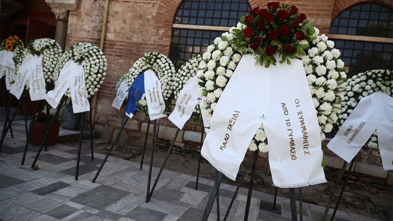 Στη Θεσσαλονίκη το «τελευταίο αντίο» στον πρώην αρχηγό ΓΕΕΘΑ Μιχαήλ Κωσταράκο (pics) (upd)
