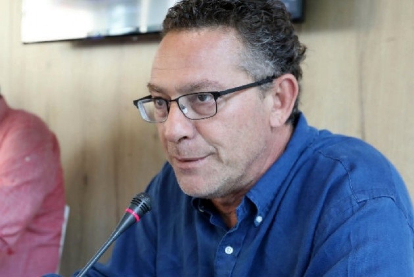 Αρβανίτης (ΣΥΡΙΖΑ): Όποιος δεν αναγνωρίζει την ιστορική νίκη Μητσοτάκη είναι μίζερος,