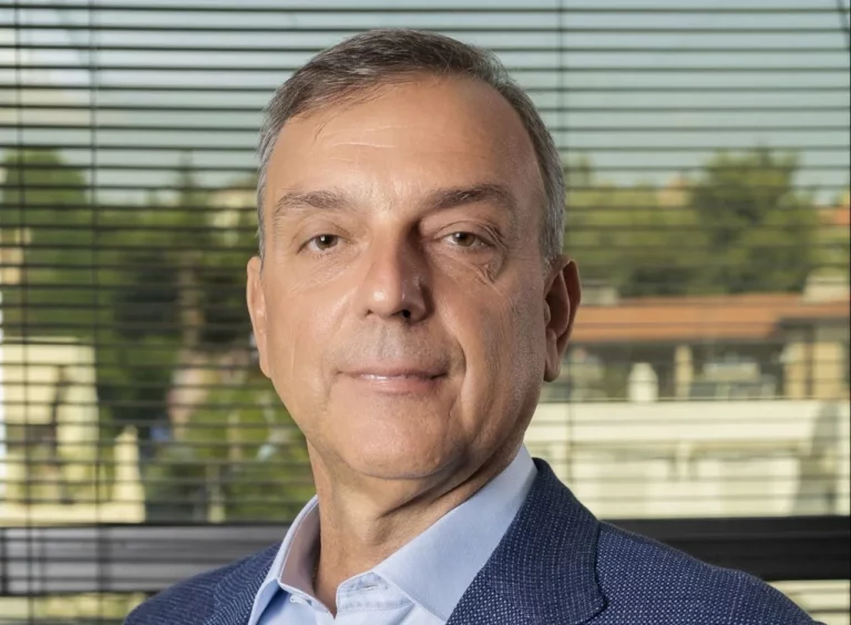 Ηχηρή εξαγορά: Η IDEAL Holdings αποκτά τα Attica Stores – Deal 100 εκατ. ευρώ