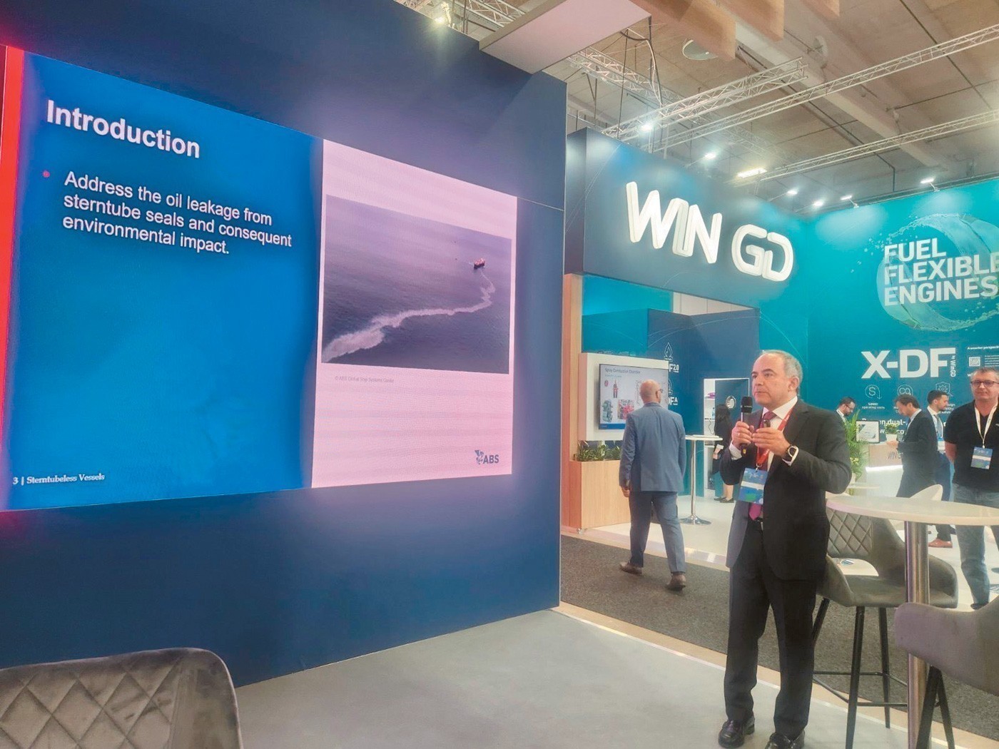 Δρ Χρήστος Λεοντόπουλος: Η καινοτομία της λίπανσης στα πλοία με θαλασσινό νερό