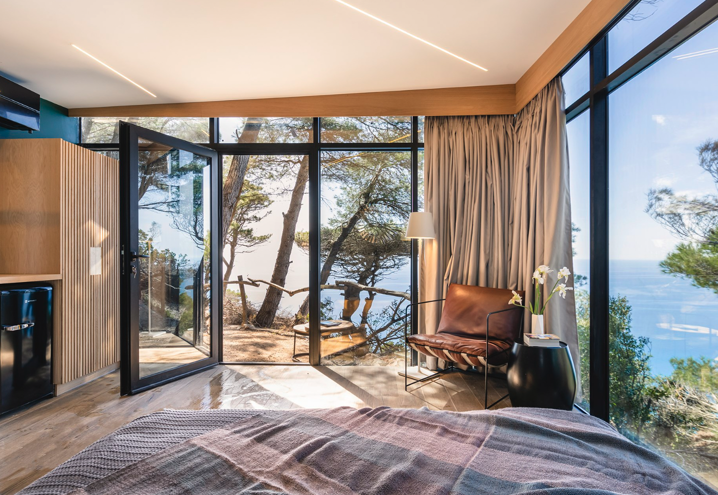 5 εντυπωσιακές βίλες προς ενοικίαση στην Λευκάδα – Μέσα στο πράσινο με θέα στο γαλάζιο του Ιονίου