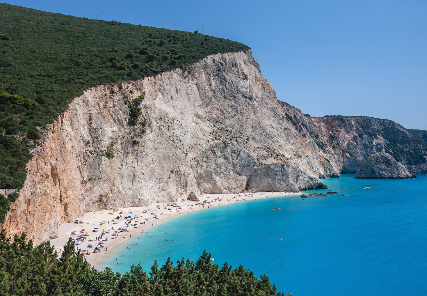 5 εντυπωσιακές βίλες προς ενοικίαση στην Λευκάδα – Μέσα στο πράσινο με θέα στο γαλάζιο του Ιονίου
