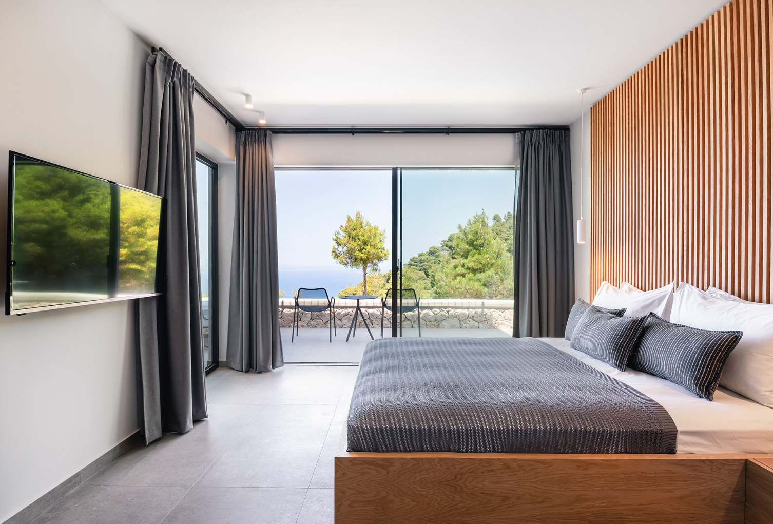 5 εντυπωσιακές βίλες προς ενοικίαση στην Λευκάδα – Μέσα στο πράσινο με θέα στο γαλάζιο του Ιονίου