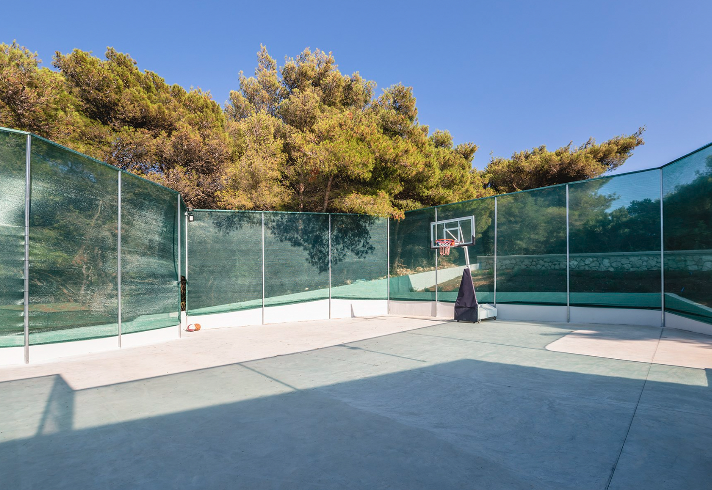 5 εντυπωσιακές βίλες προς ενοικίαση στην Λευκάδα – Μέσα στο πράσινο με θέα στο γαλάζιο του Ιονίου