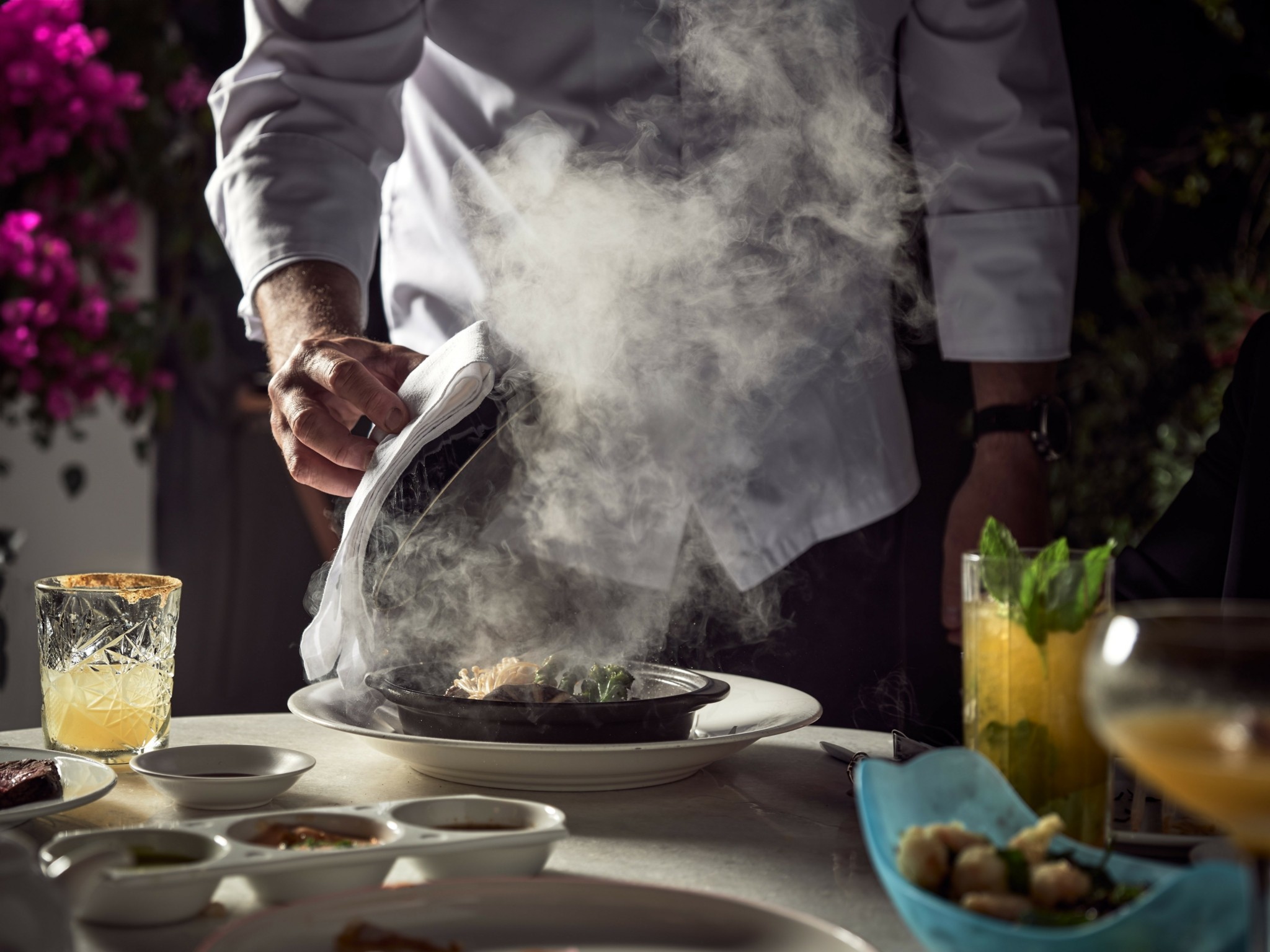 “Να σας πω ποιο είναι το μυστικό για το τέλειο σούσι;” Μια συζήτηση με τον μεγάλο δάσκαλο Nobu Matsuhisa