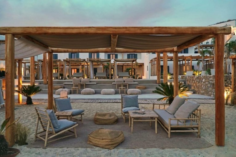 Πώς το Branco Mykonos έχτισε το δικό του στυλ και έγινε ένα ευζωιστικό καταφύγιο