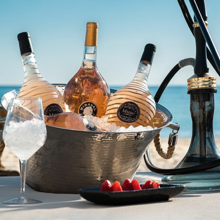 Πώς το Branco Mykonos έχτισε το δικό του στυλ και έγινε ένα ευζωιστικό καταφύγιο