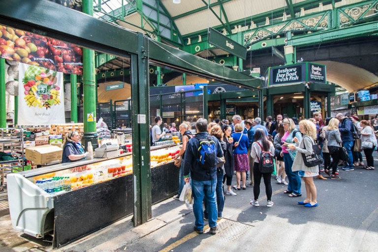 Πρόβλεψη για τη Βρετανία: Άλλους 10 μήνες θα διαρκέσει η κρίση στο κόστος διαβίωσης