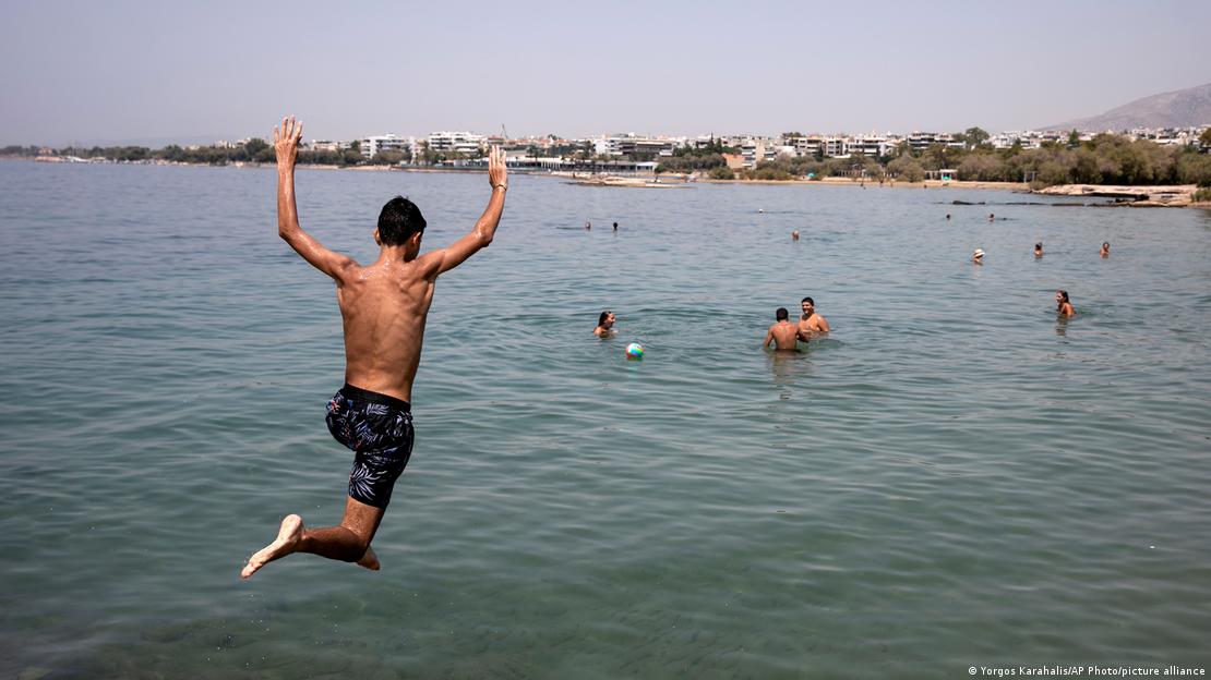 Τουρισμός: Τελικά, πόσο θα επηρεαστεί από τον καύσωνα