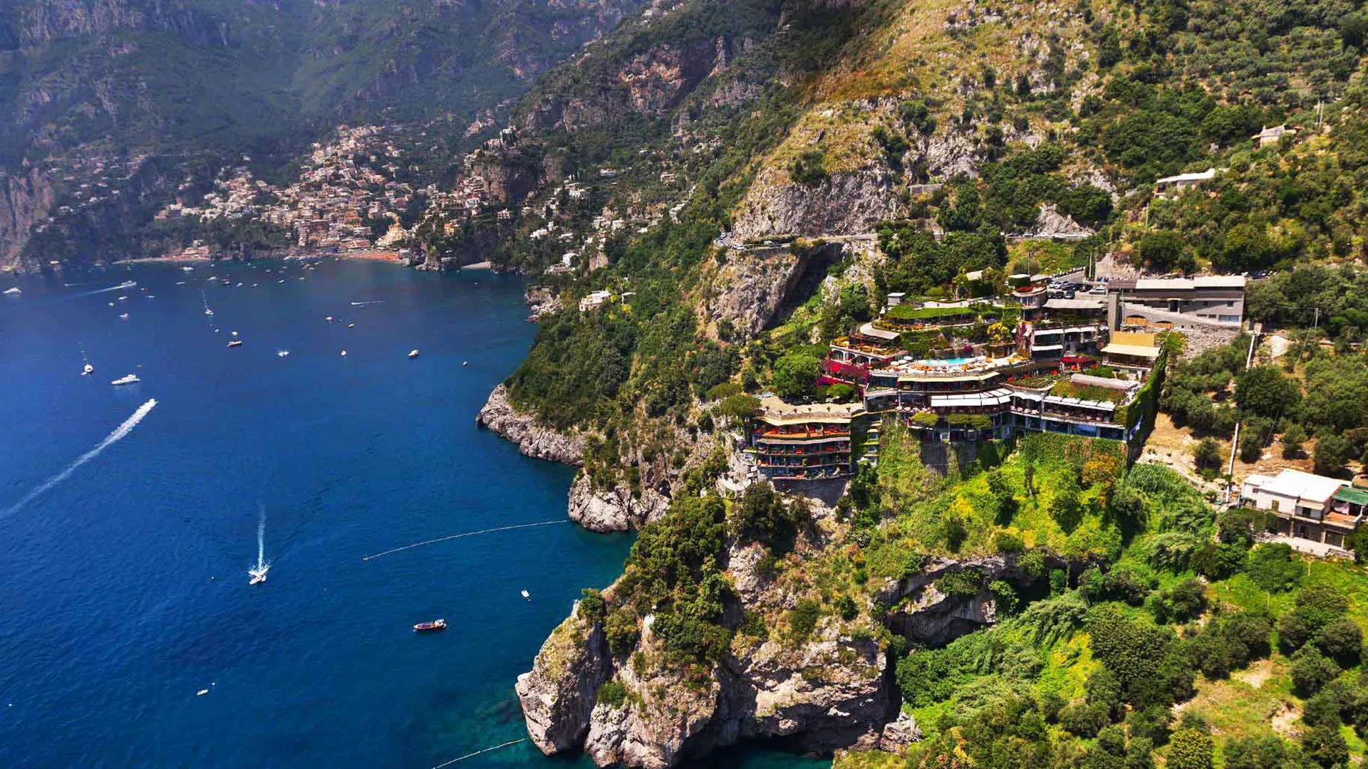 Η πιο περιζήτητη σουίτα στην κοσμοπολίτικη Costiera Amalfitana