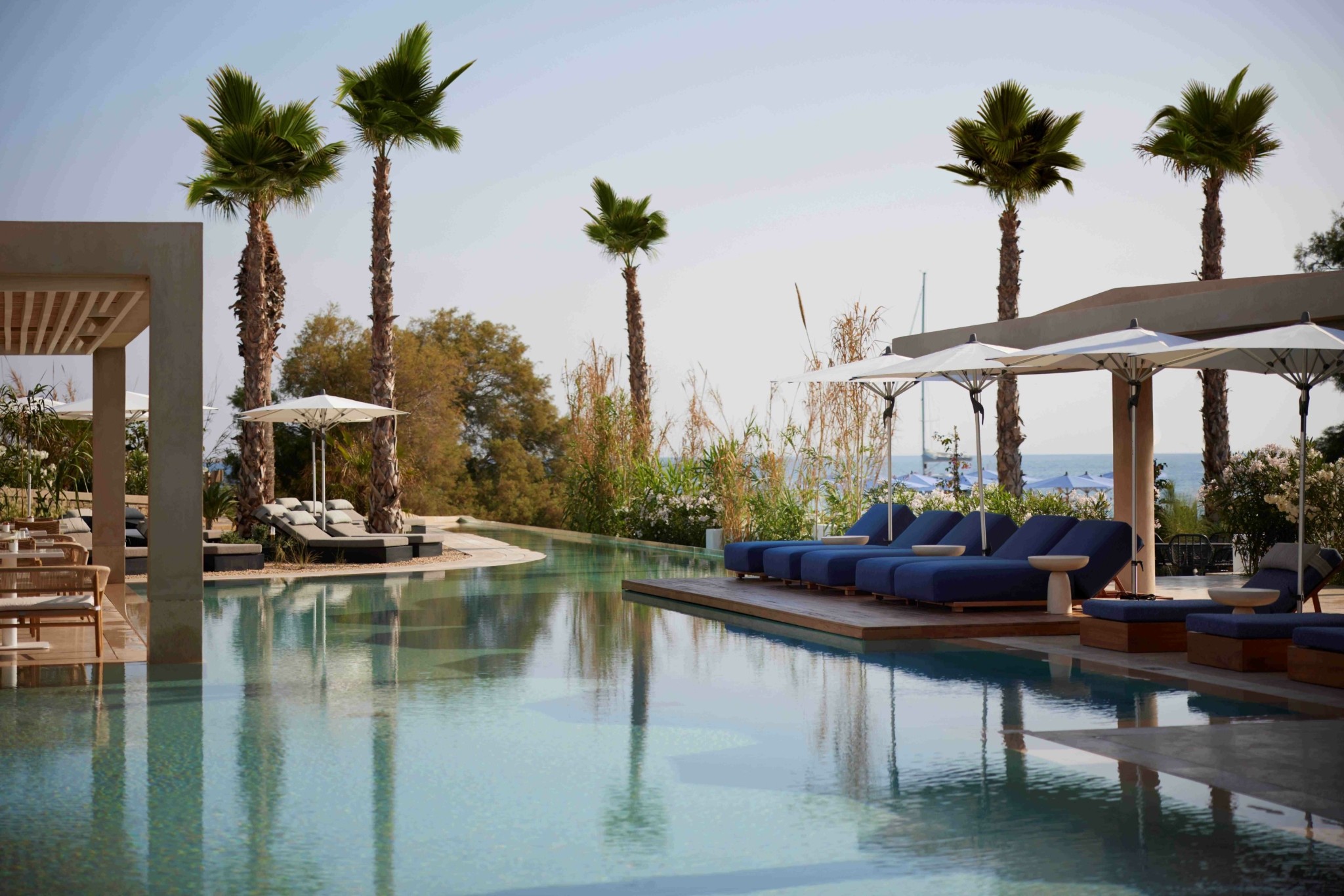 Άνοιξε για πρώτη φορά τις πόρτες του το Avant Mar στην Πάρο (pics)