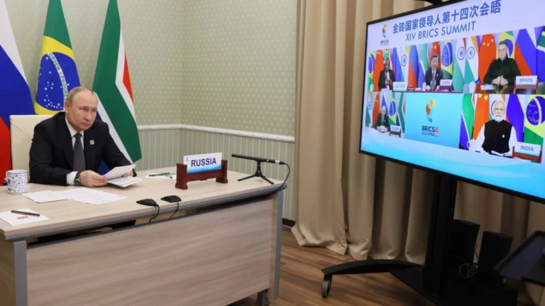 Στην Ν. Αφρική η σύνοδος κορυφής των BRICS παρά το διεθνές ένταλμα σύλληψης του Πούτιν