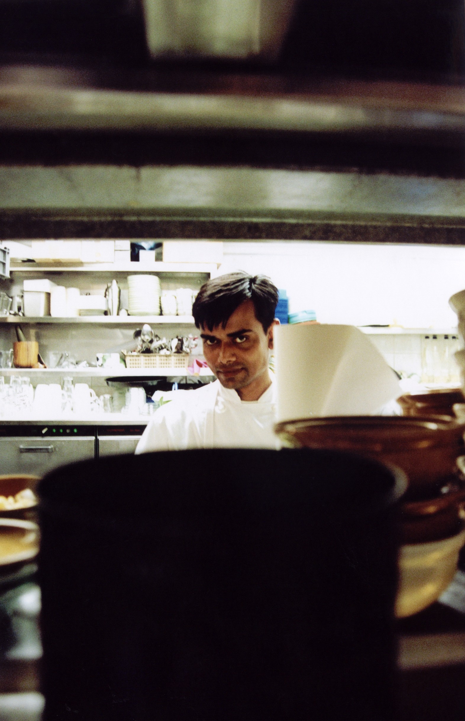 Το θρυλικό Bar Guru Bar στην πλατεία Θεάτρου – Ο δημιουργός αφηγείται την ιστορία που μένει ανεξίτηλη (φωτό)