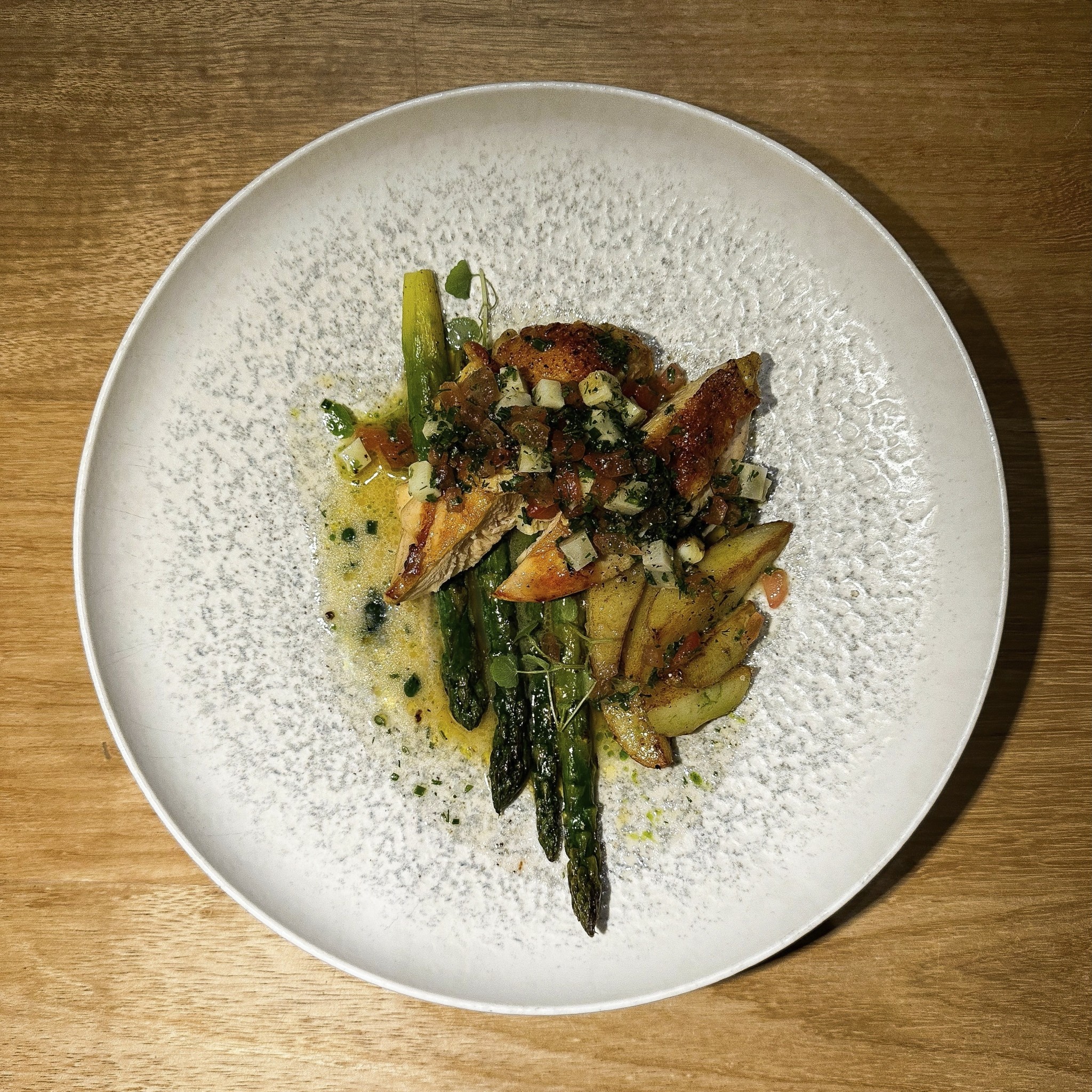 Comus: Fine dining σύγχρονης ελληνικής κουζίνας στη Μύκονο