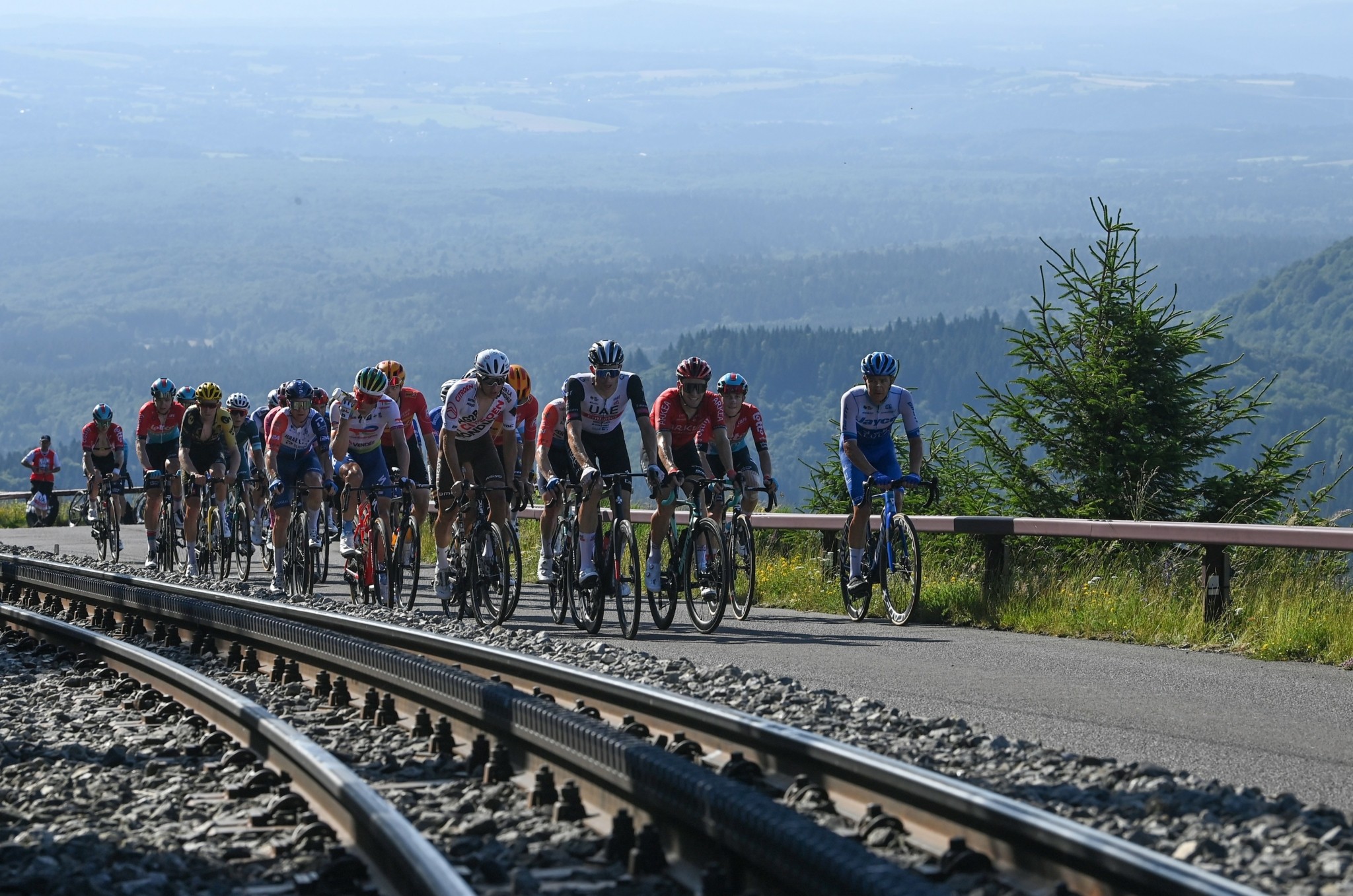Τα 13 βασανιστικά χιλιόμετρα της πιο σκληρής ανηφόρας στον κόσμο της ποδηλασίας