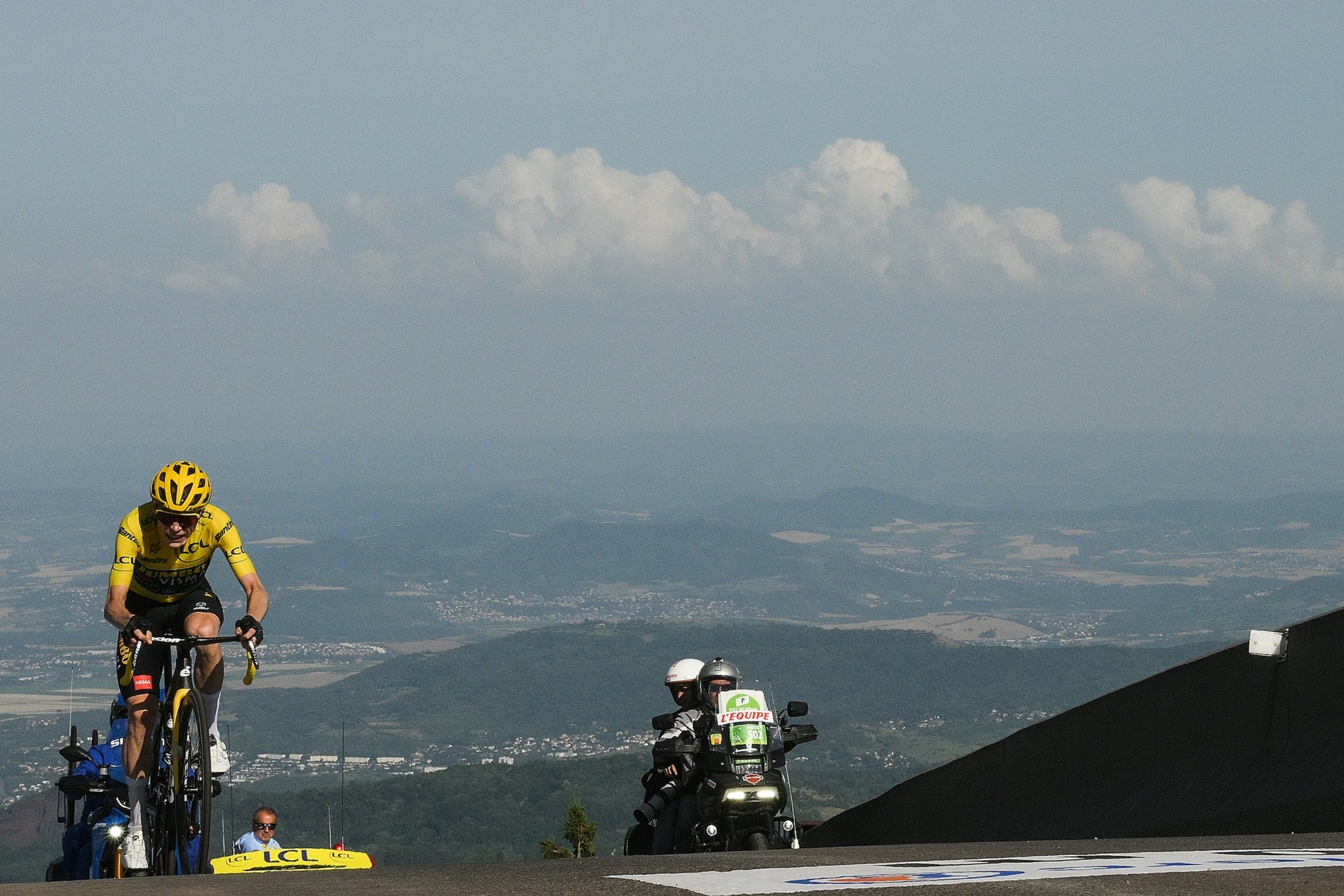 Τα 13 βασανιστικά χιλιόμετρα της πιο σκληρής ανηφόρας στον κόσμο της ποδηλασίας