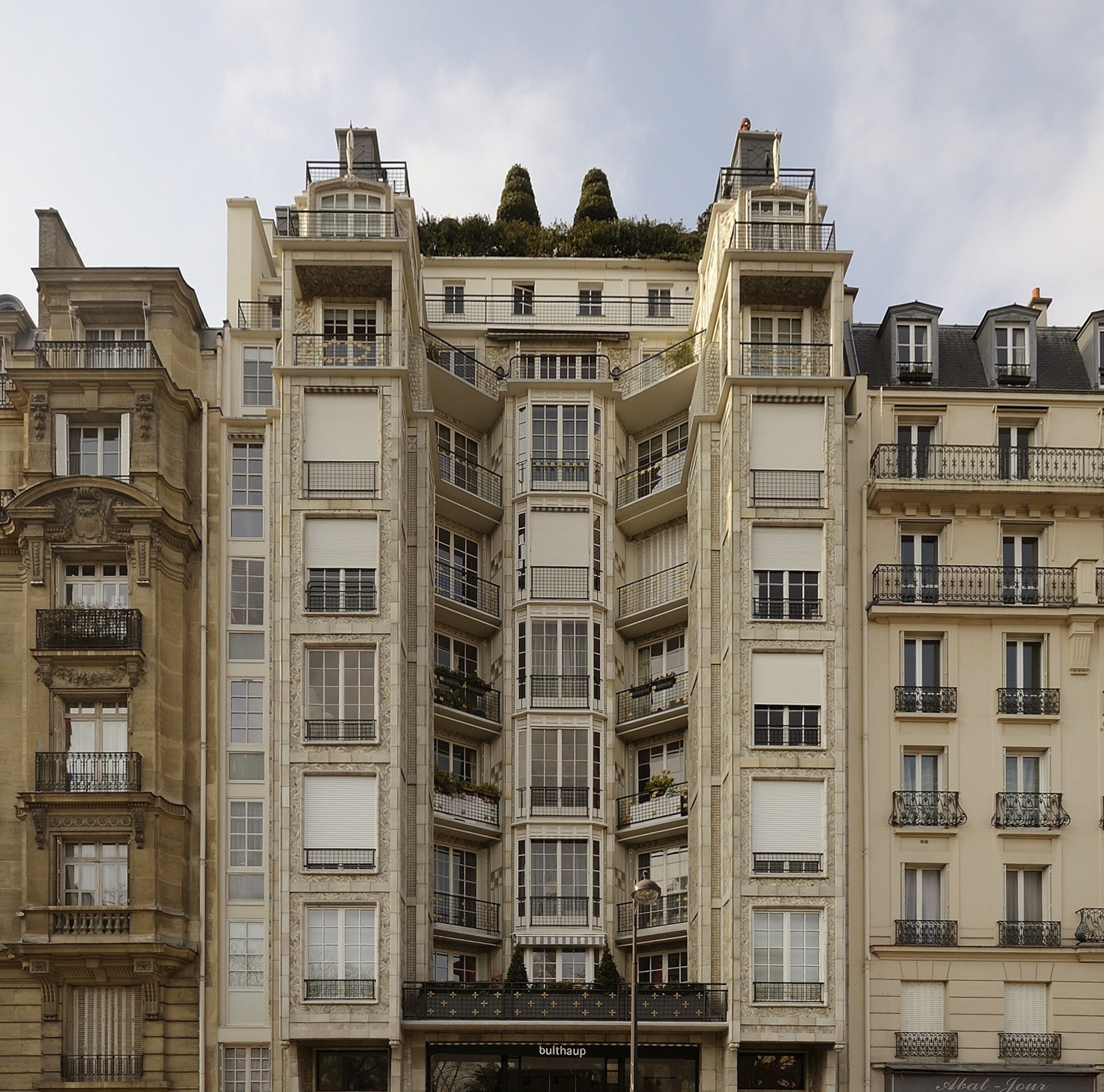 Η τέχνη της ανακαίνισης – Η ιστορία πίσω από το διαμέρισμα μιας Ελληνίδας στο Παρίσι