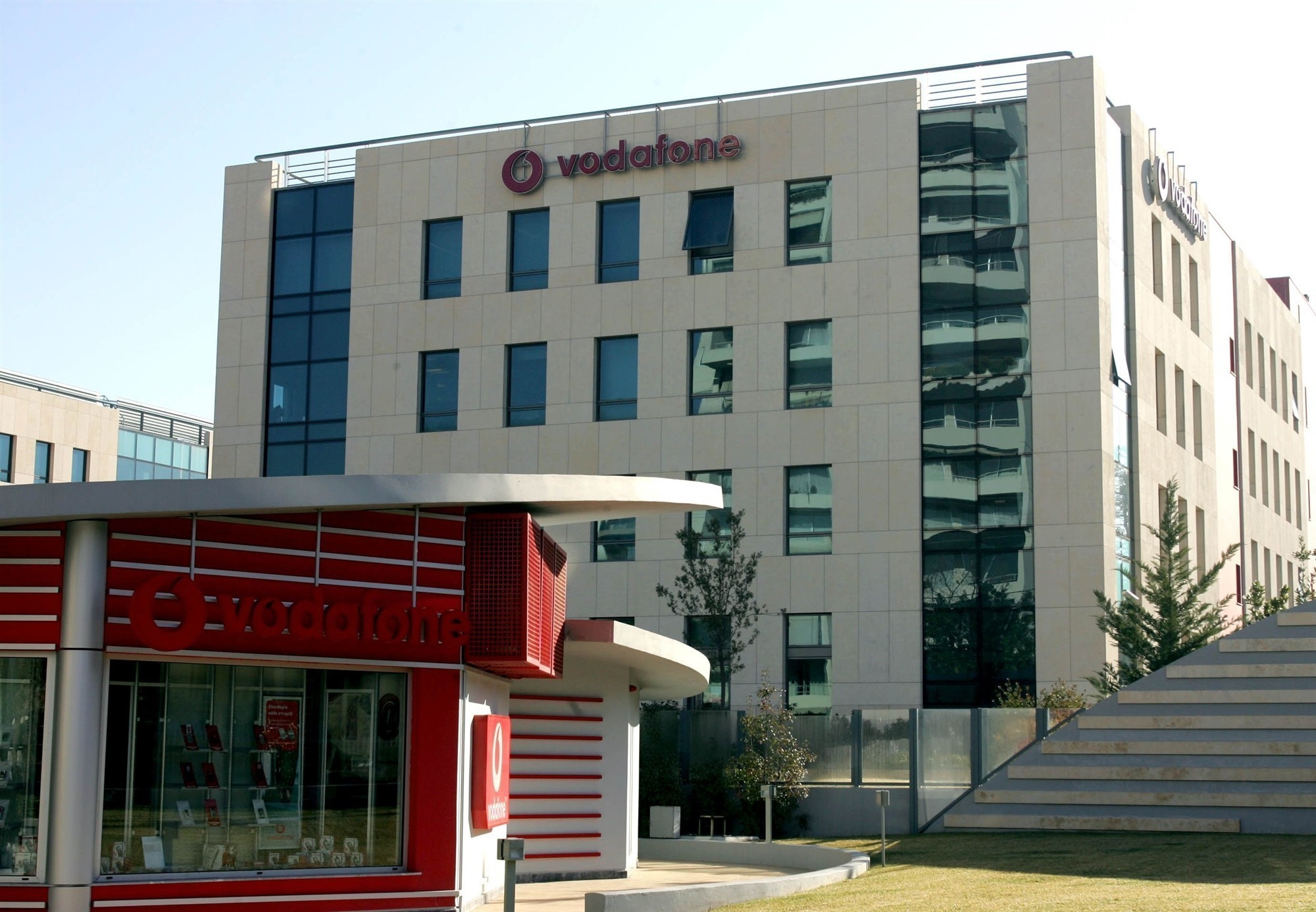 Στη «The Newtons Laboratory» ο διαφημιστικός λογαριασμός της Vodafone Ελλάδας