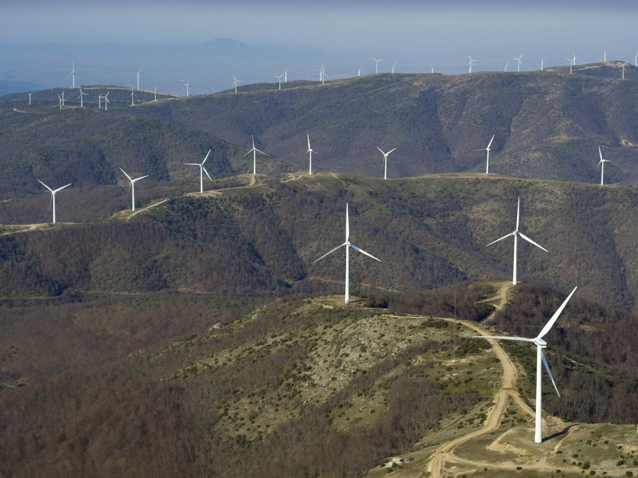 ΥΠΕΝ: «Πράσινο» στο αιολικό των 80 MW της Siemens Gamesa στη Μαγνησία