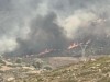 Φωτιά στην Κάρυστo: Καίγονται σπίτια στο χωριό Πλατανιστός – Ένας αγνοούμενος (vid)