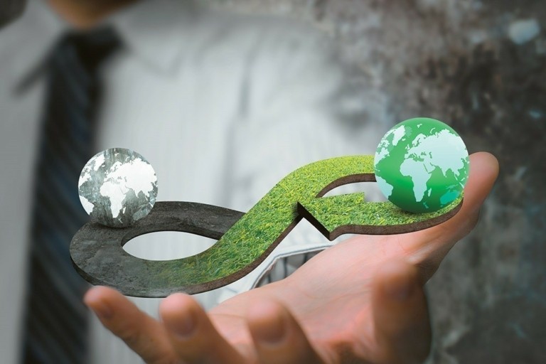 ΔΥΠΑ: Πρόγραμμα με έμφαση στην πράσινη οικονομία και τις γυναίκες – Πότε σταματούν οι αιτήσεις