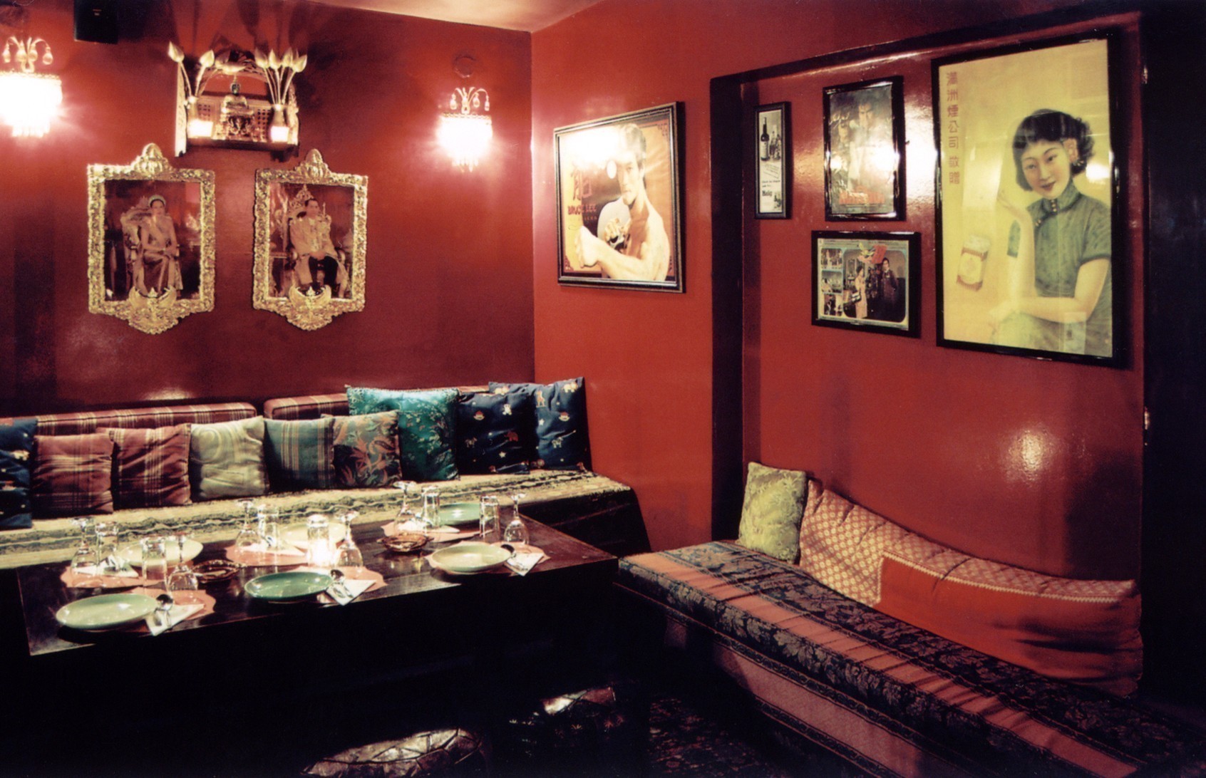 Το θρυλικό Bar Guru Bar στην πλατεία Θεάτρου – Ο δημιουργός αφηγείται την ιστορία που μένει ανεξίτηλη (φωτό)