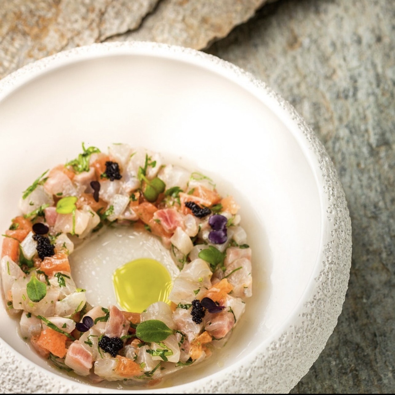 Bianco: Ενα εστιατόριο σε μια παραλία στην Τήνο για στιγμές που ονειρευόμαστε όλη τη χρονιά