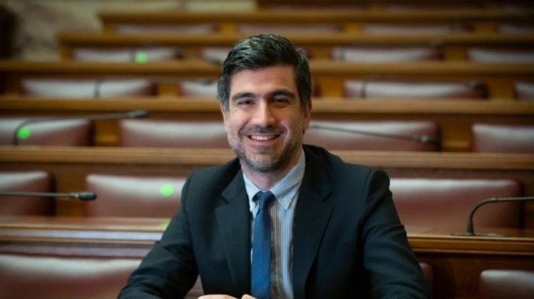 Θανάσης Γλαβίνας (ΠΑΣΟΚ): «Οι πολίτες απαιτούν καλύτερα αποτελέσματα στη διαχείριση κρίσεων»