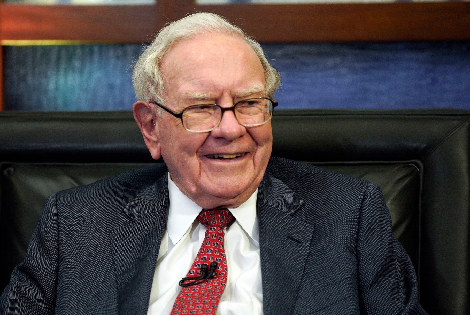 Γουόρεν Μπάφετ: Στα 93 του οδηγεί την Berkshire Hathaway σε νέα υψηλά (γράφημα)