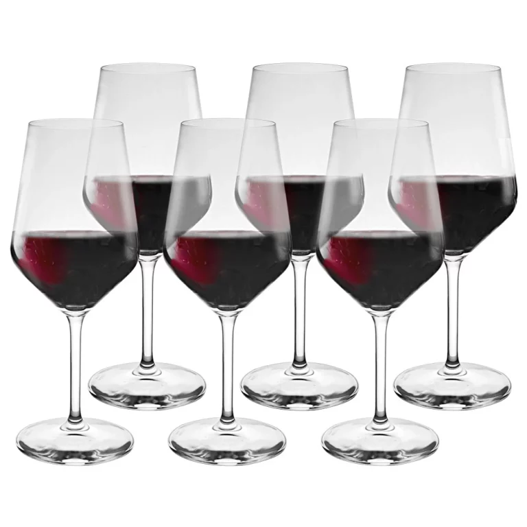Τα 5 ποτήρια που πρέπει να έχουν στο ντουλάπι τους όσοι αγαπούν το κρασί