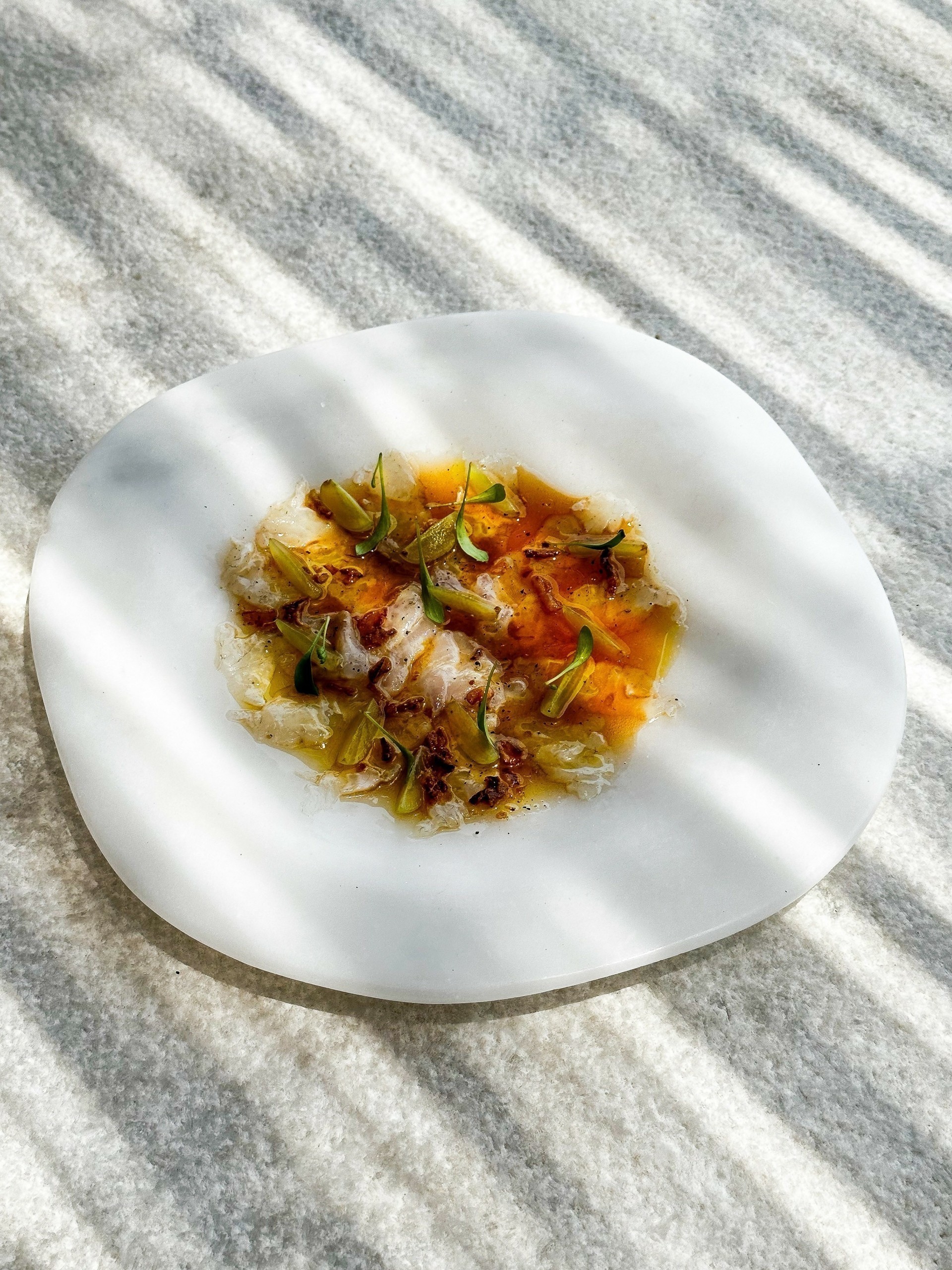 Qhera – Koρυφαία εμπειρία γαστρονομίας πάνω στα κύματα της Θηρασιάς