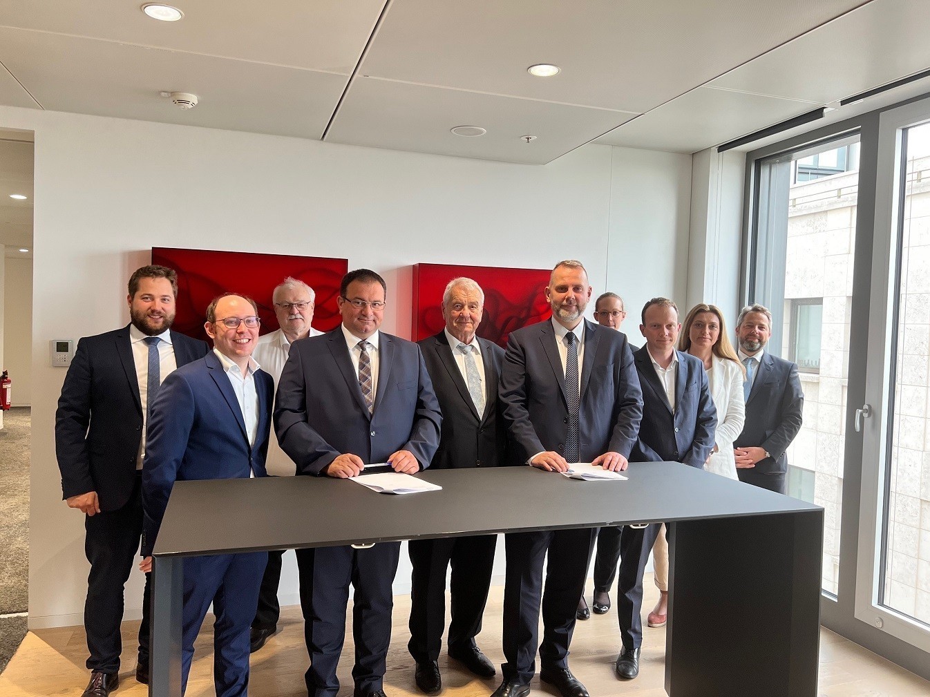 Η Sunlight Group αποκτά το 100% της A. Müller GmbH