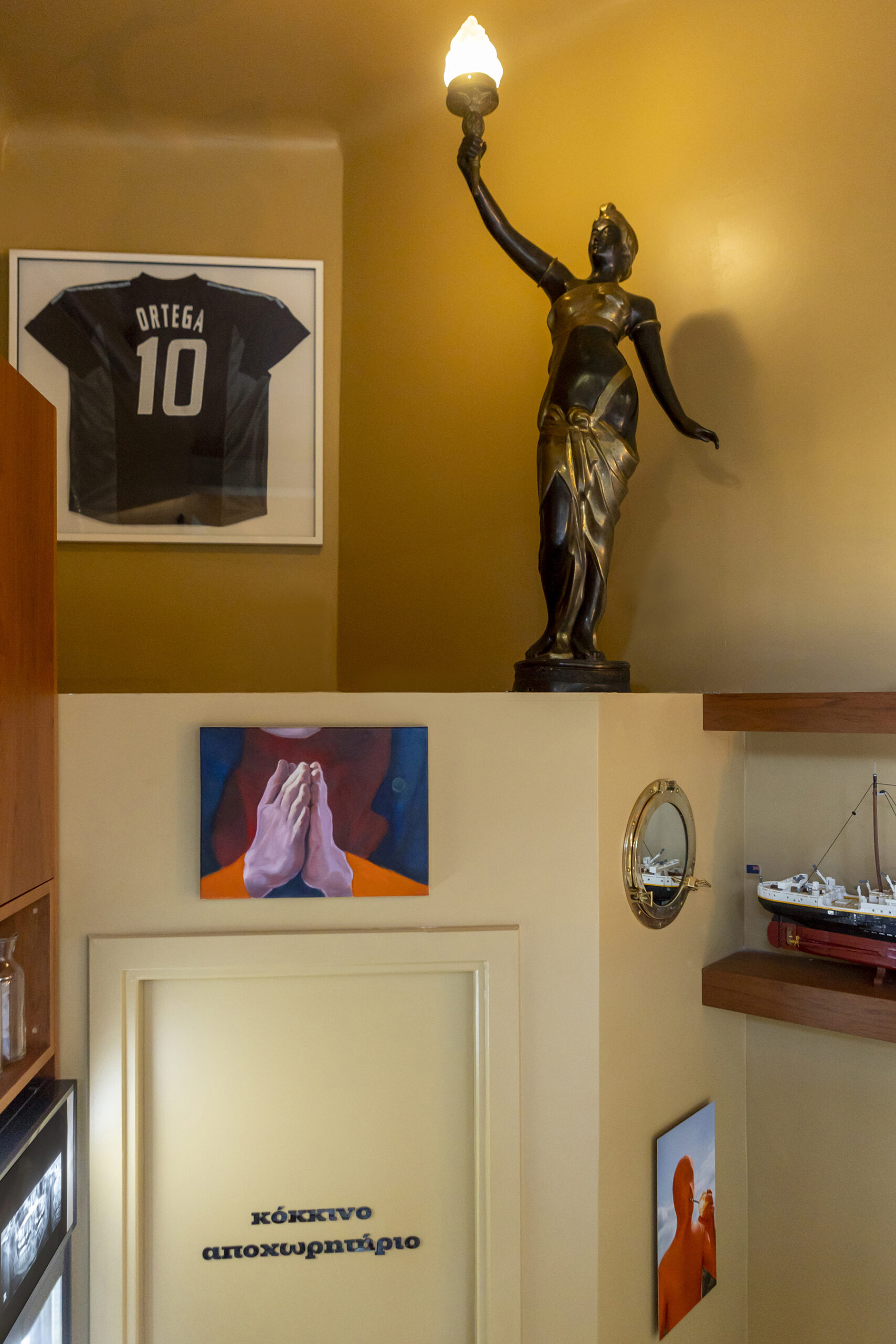 Titanas – Το σύγχρονο καφενείο των 11 τετραγωνικών είναι μνημείο cult αισθητικής